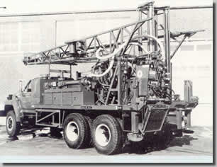 Model B-61 Pacemaker Truck Rig